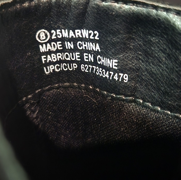 NWOT Size 08 Black Suede Boots - Picture 5 of 5